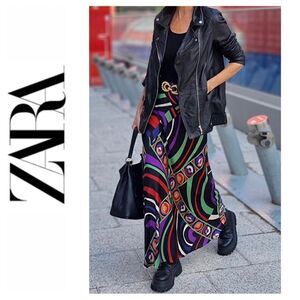 NWT Zara Blogger’s Favorite Printed Silk Effect Maxi Skirt, Size Small
